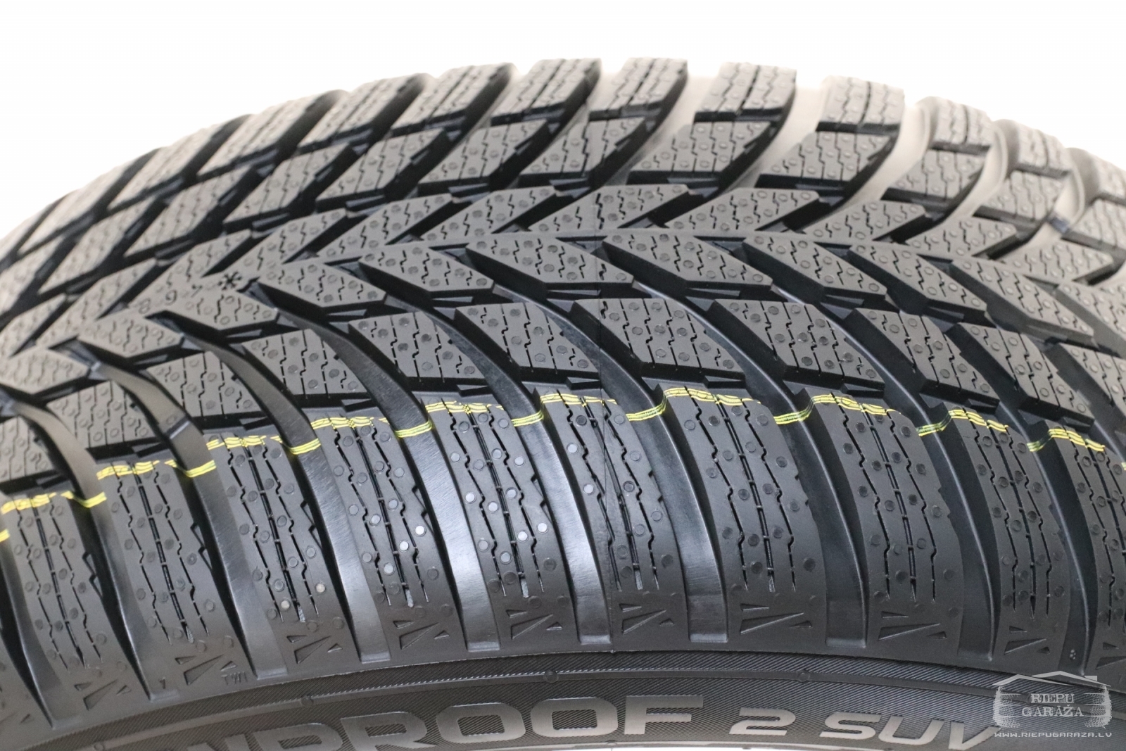 Ziemas Riepas R Nokian Snowproof Suv Riepu Gar A