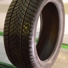 Goodyear UltraGrip Performance G1