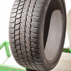 Bridgestone Blizzak LM25V