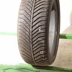 Goodyear Vector 4Seasons