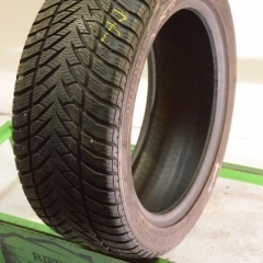 Goodyear Eagle UltraGrip