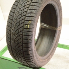 Goodyear UltraGrip Performance G1