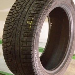 Hankook Winter I Cept Evo 2