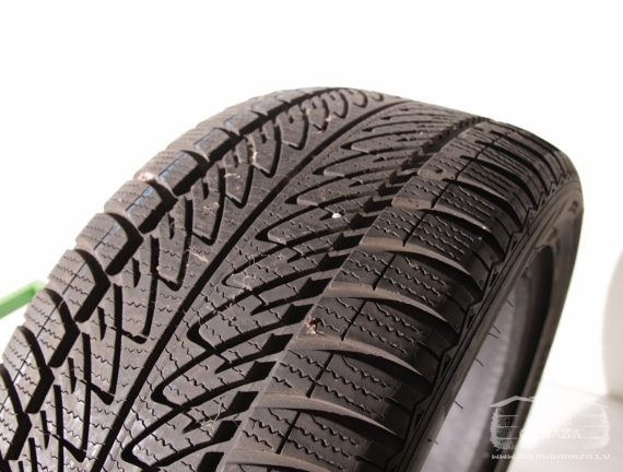 Goodyear UltraGrip 8 Performance