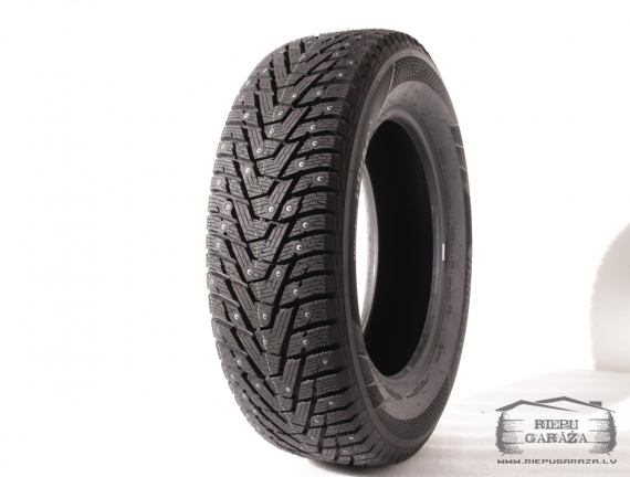 Hankook IPike X W429A (ar radzēm)