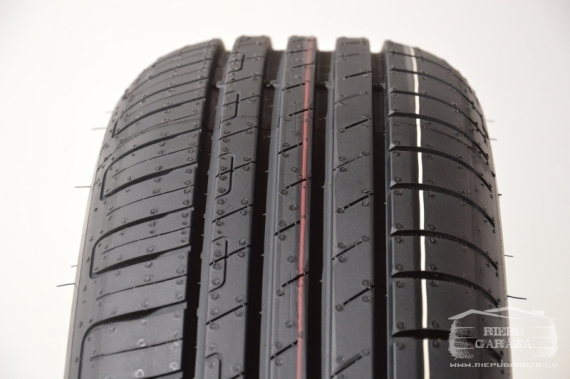 Goodyear EFFI. GRIP PERF C+