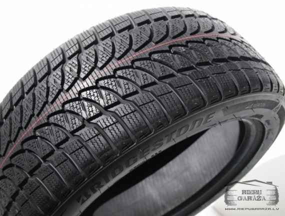 Bridgestone Blizzak LM-80 EVO