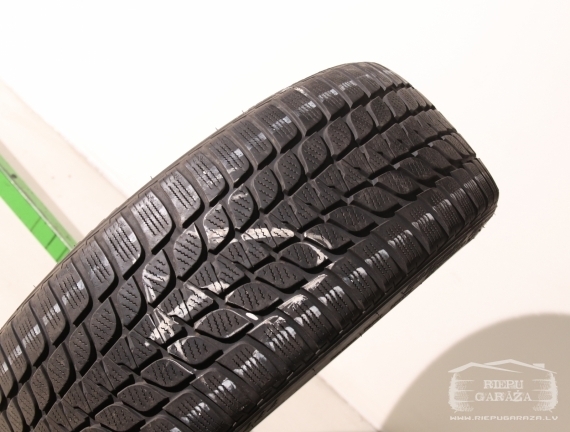 Bridgestone BLIZZAK LM-25V