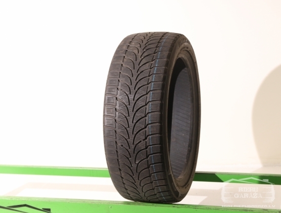 Bridgestone Blizzak LM-80 EVO