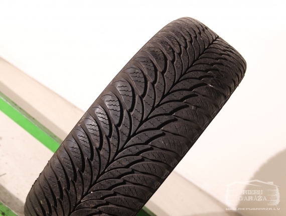 Goodyear Eagle UltraGrip GW 3