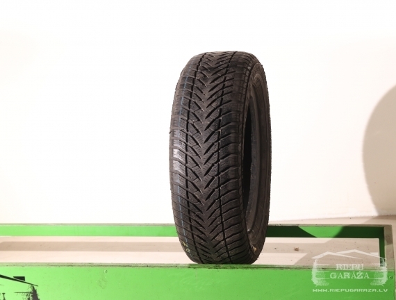 Goodyear Eagle UltraGrip GW 3