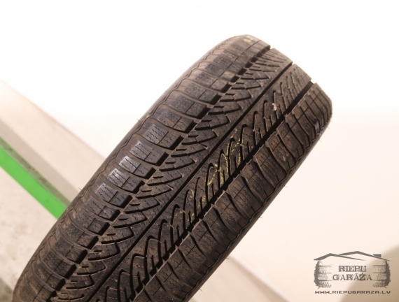 Goodyear UltraGrip 8 Performance