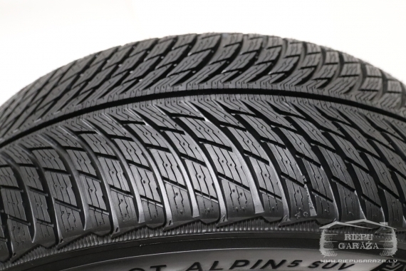 Michelin PILOT ALPIN 5 SUV MO1