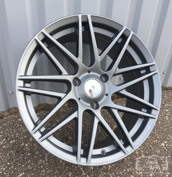 R17 x 7.5J 3x112