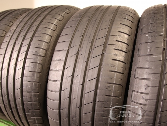 Goodyear Efficientgrip Performance