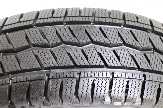 Hankook W I*CEPT LV RW12