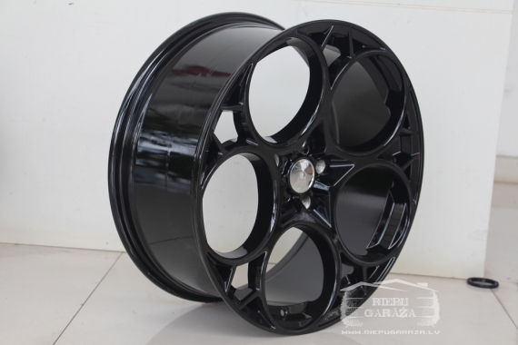 R18 x 8J 5x110