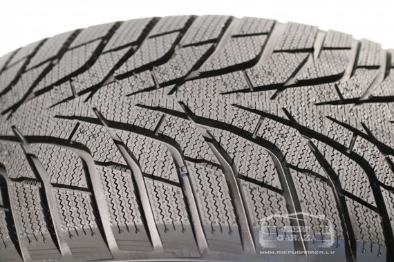 Hankook Winter I Cept IZ3 W636