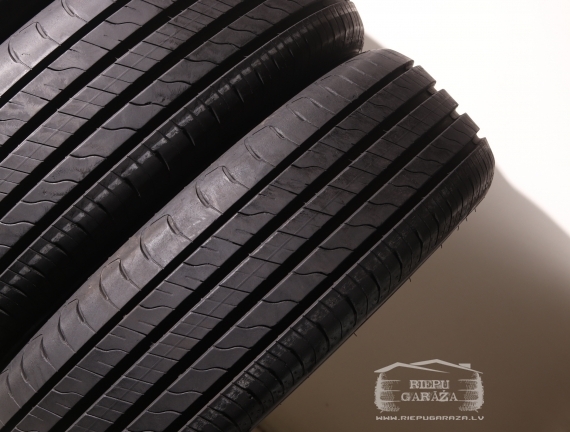 Goodyear EfficientGrip 2 SUV