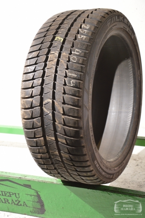 Falken Eurowinter HS449