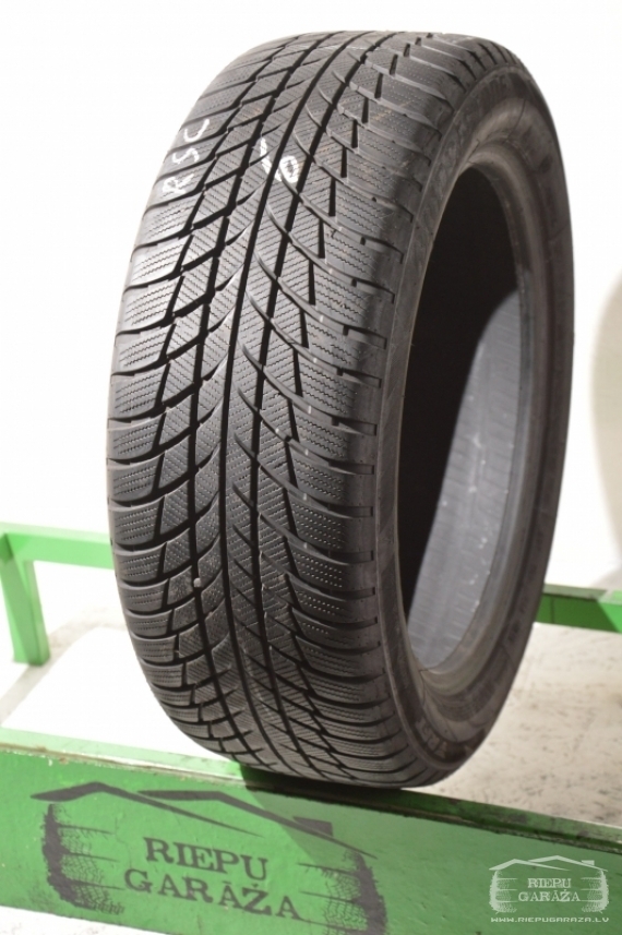 Bridgestone Blizzak LM001