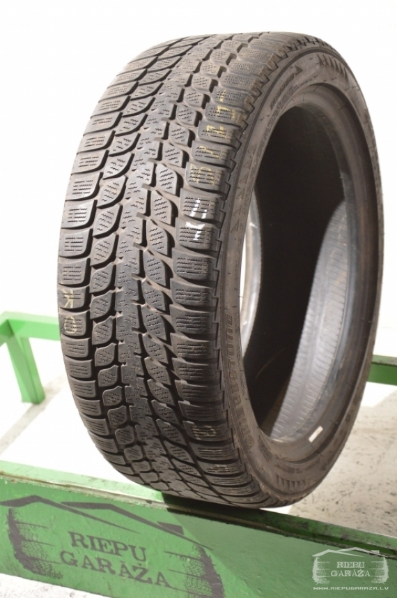 Bridgestone Blizzak LM25V