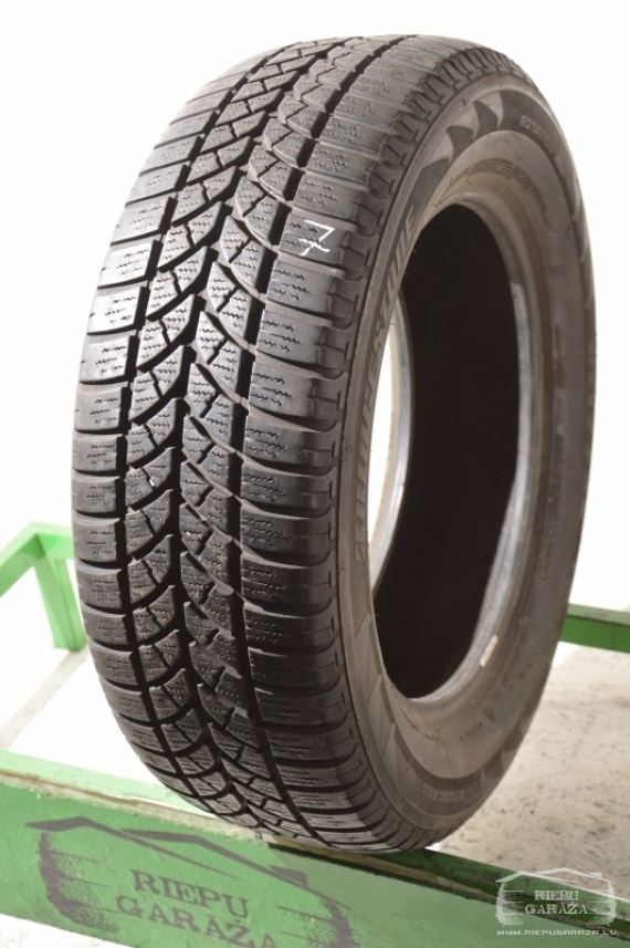 Bridgestone Blizzak LM-18