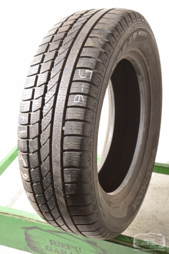 Hankook IceBear W300