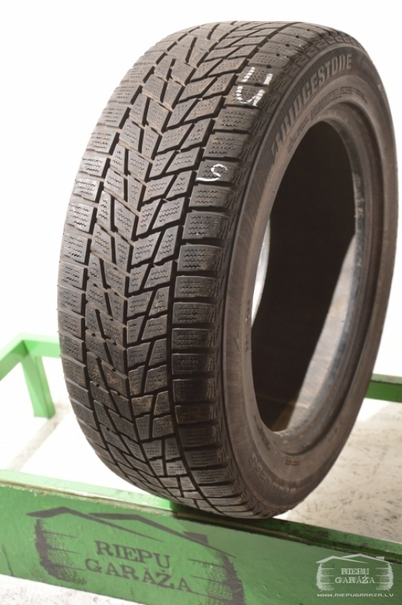 Bridgestone Blizzak LM-22