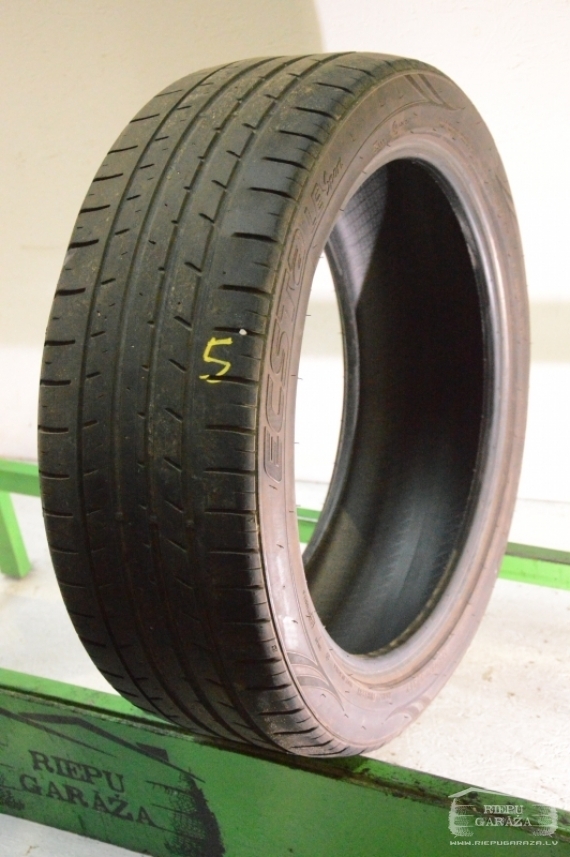 Kumho Ecsta LE Sport KU39