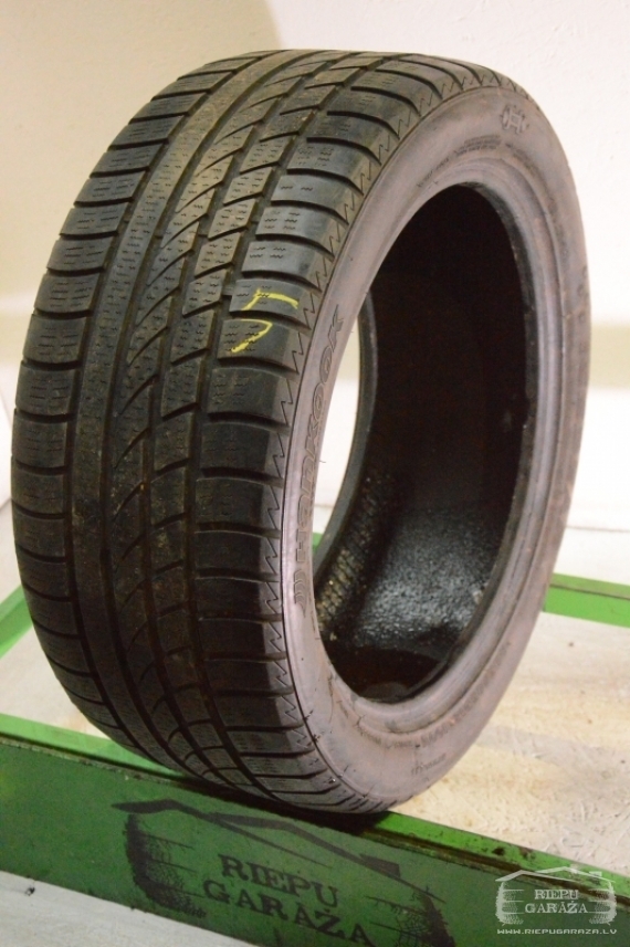 Hankook IceBear W300