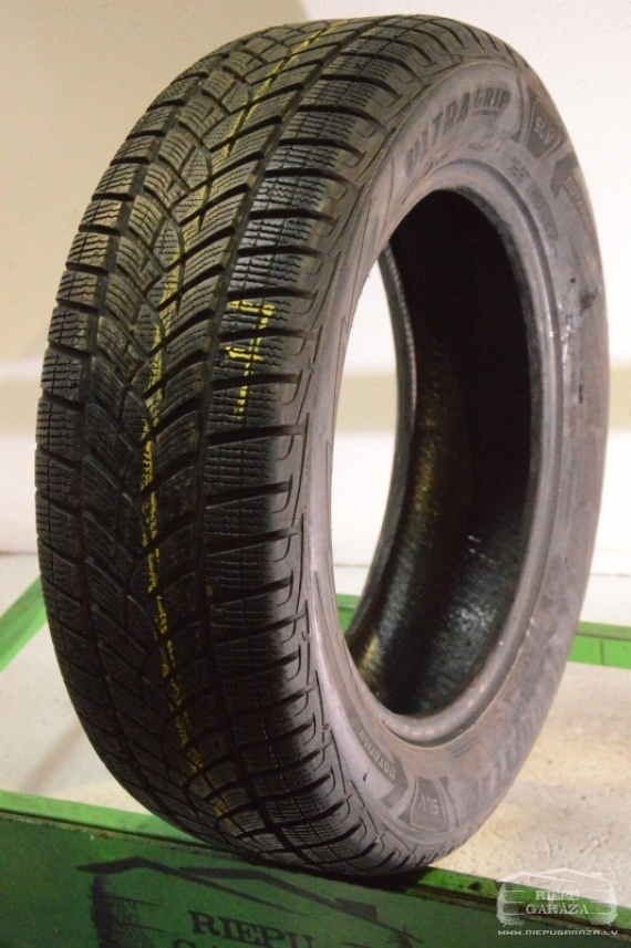 Goodyear UltraGrip Performance SUV G1