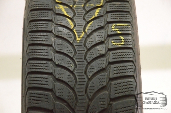 Bridgestone Blizzak LM-32