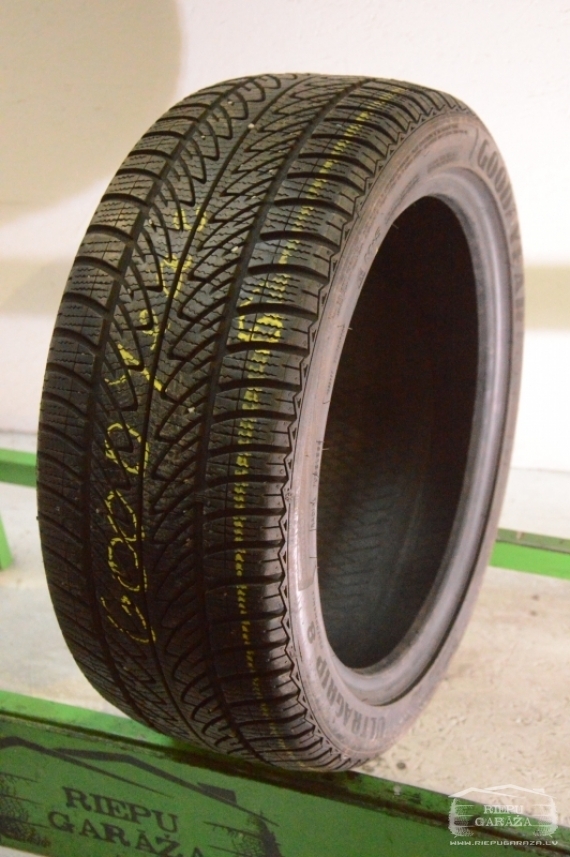 Goodyear UltraGrip 8 Performance