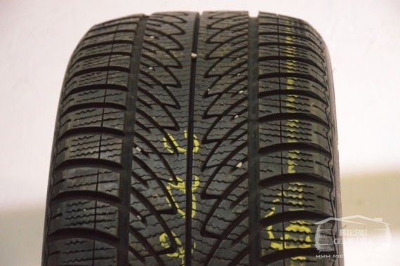 Goodyear UltraGrip 8 Performance