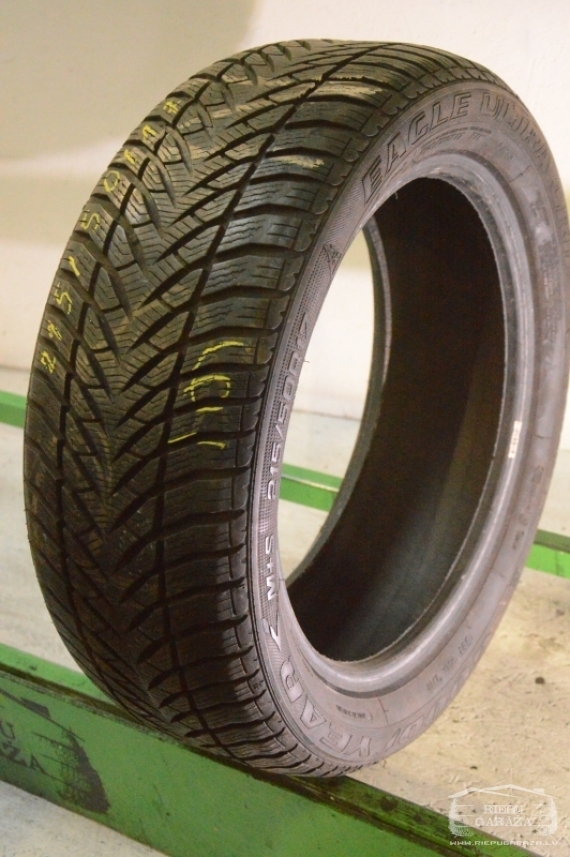 Goodyear Eagle UltraGrip