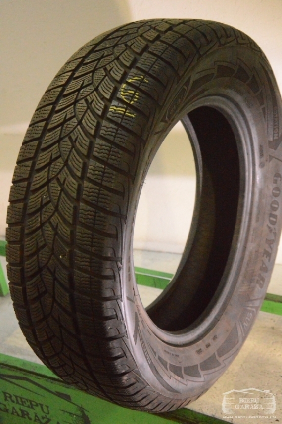 Goodyear UltraGrip Performance SUV G1