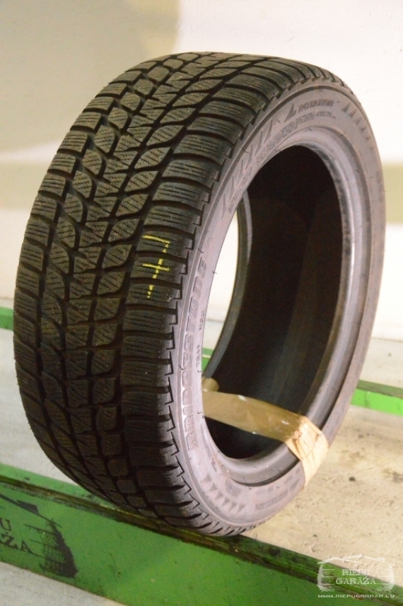 Bridgestone Blizzak LM25V