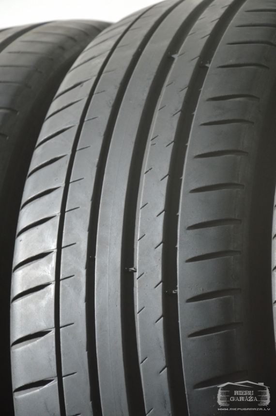 Michelin Pilot Sport 4