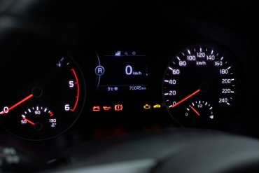 Auto paneļa simboli: Riepu garāžas ekspertu ceļvedis brīdinājuma lampiņu pasaulē